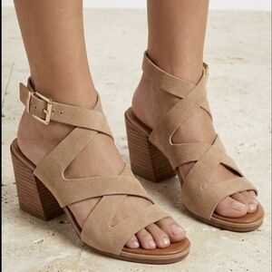 Vince Camuto Deverey Stacked Heel Sandals, Size 9M, Preowned